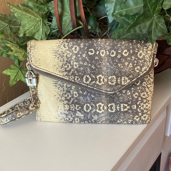 henri bendel Handbags - Henri Bendel Cream and Brown Snake Print Clutch